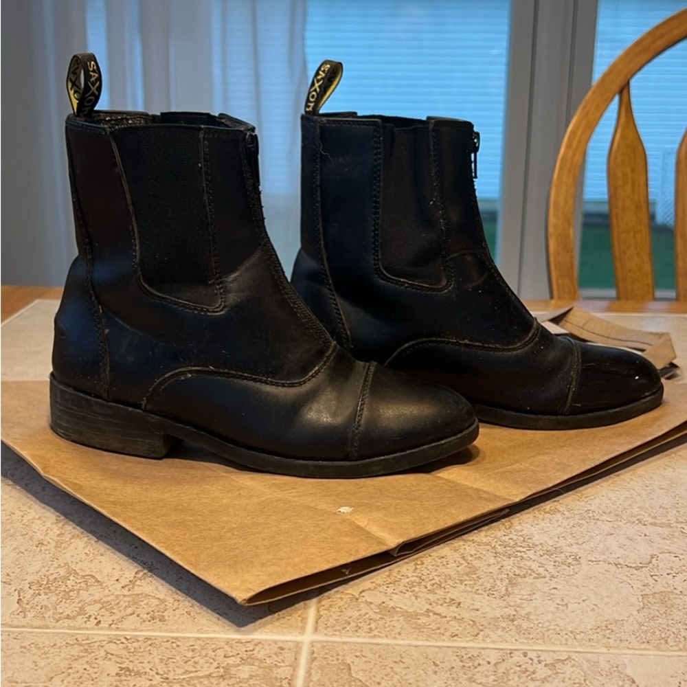 Saxon Syntovia Black Paddock Boots